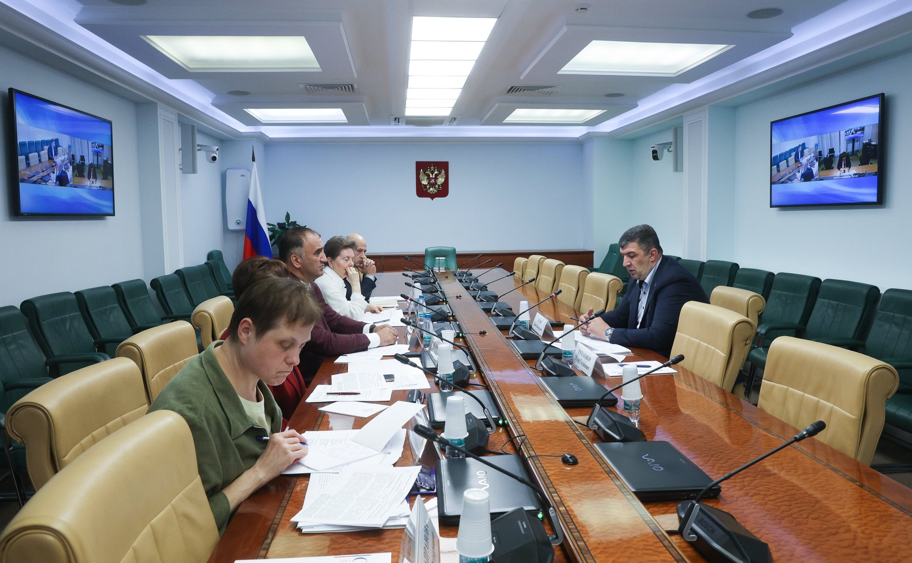 Совещание Комитета Совета Федерации по социальной политике «Проблемы и решения совершенствования законодательного регулирования экологического туризма»