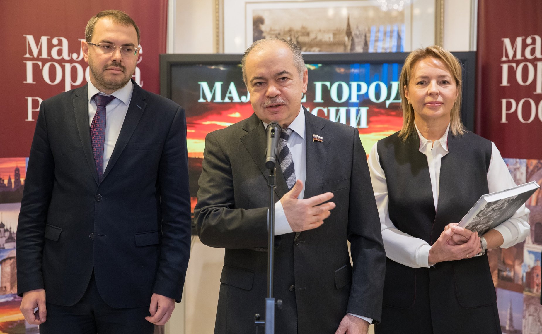 И. Умаханов