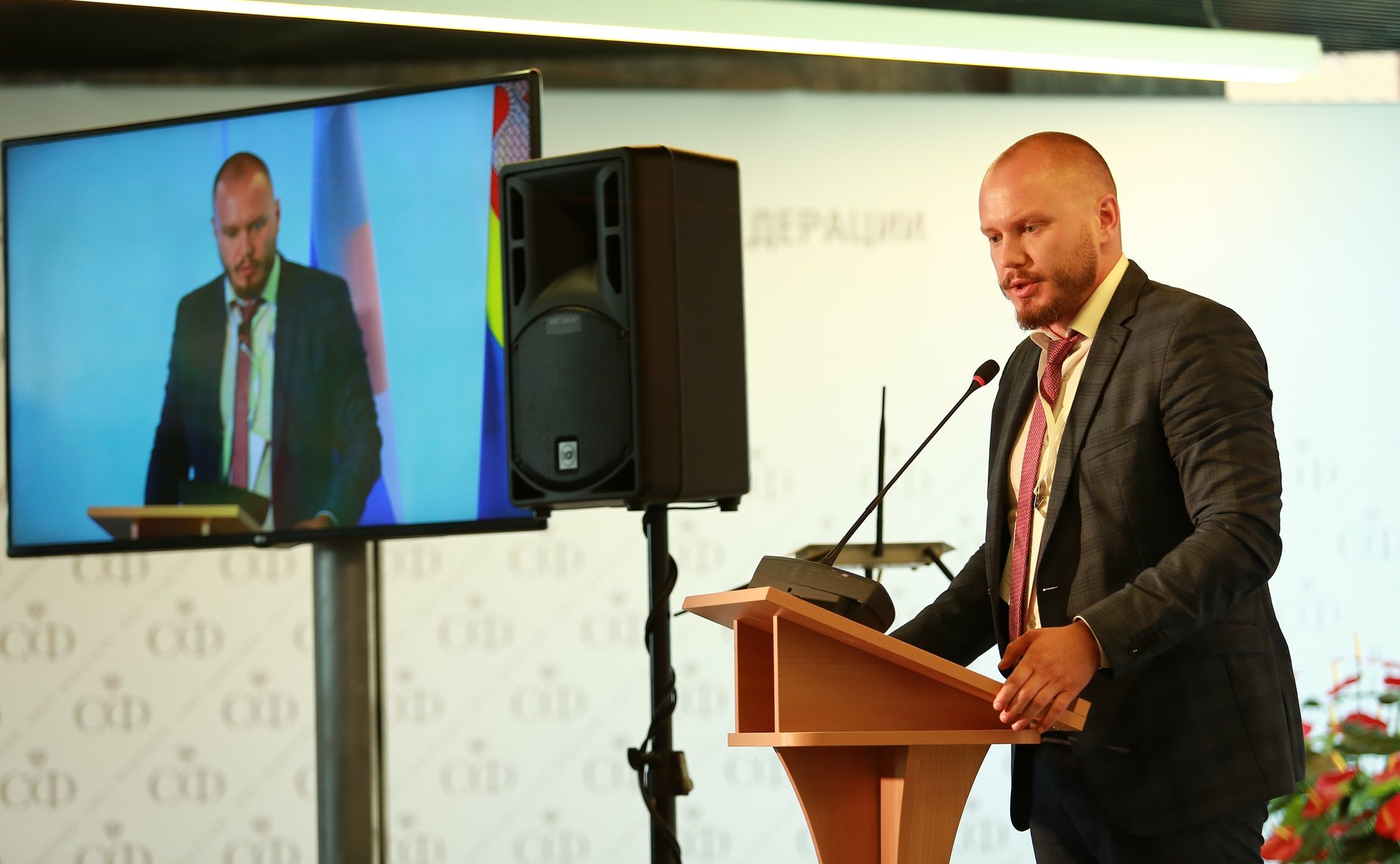 Руководитель комитета по регулированию внутреннего рынка Ассоциации разработчиков и производителей электроники Андрей Безруков