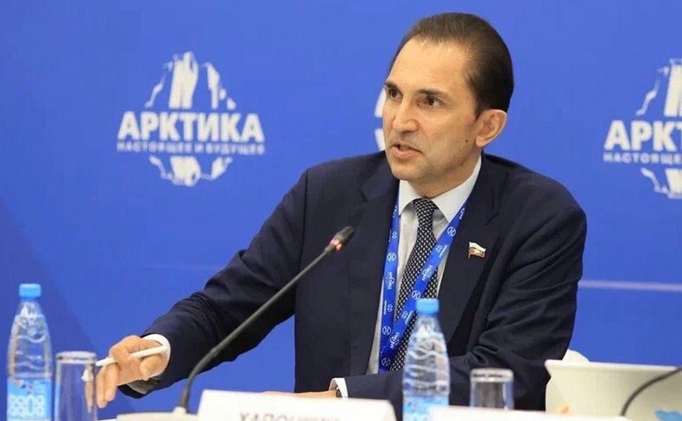 Андрей Хапочкин провел заседание сессии «Homo Arcticus: социальная и демографическая политика в АЗРФ в рамках международного форума «Арктика: настоящее и будущее»