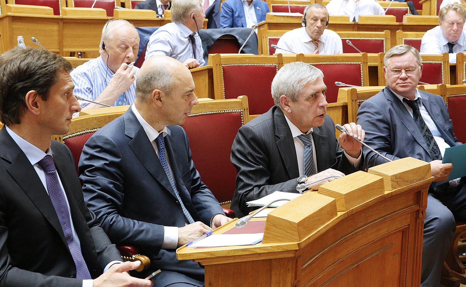 26-06 335 Матвиенко заседание зал Таврический 17