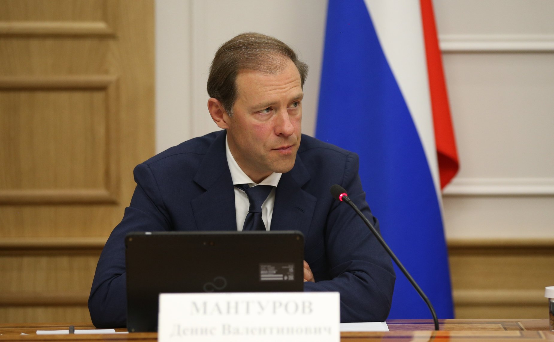 Встреча сенаторов Российской Федерации с Министром промышленности и торговли РФ Денисом Мантуровым в формате «Открытого диалога»