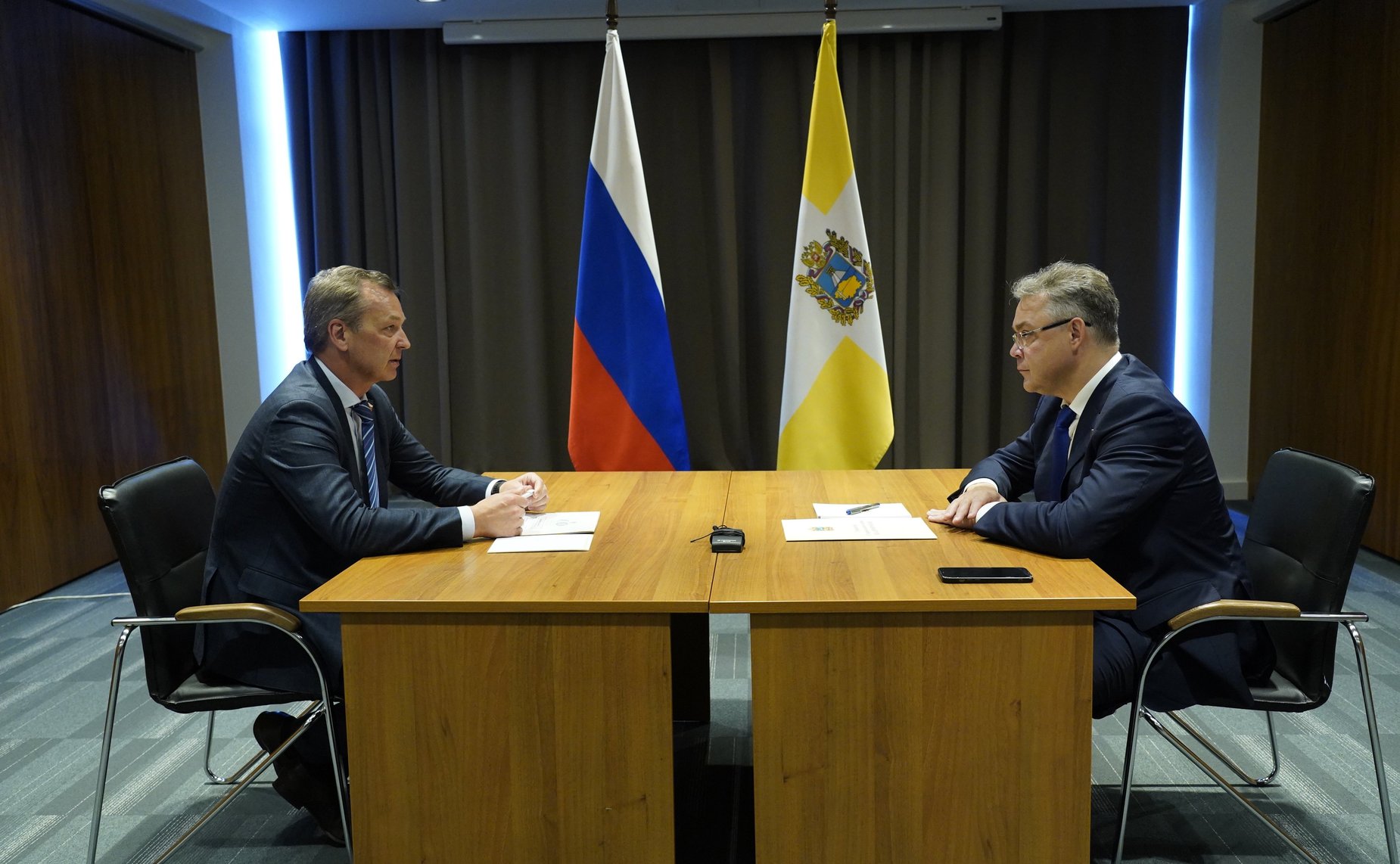 Встреча первого заместителя Председателя СФ Андрея Яцкина с губернатором Ставропольского края Владимиром Владимировым
