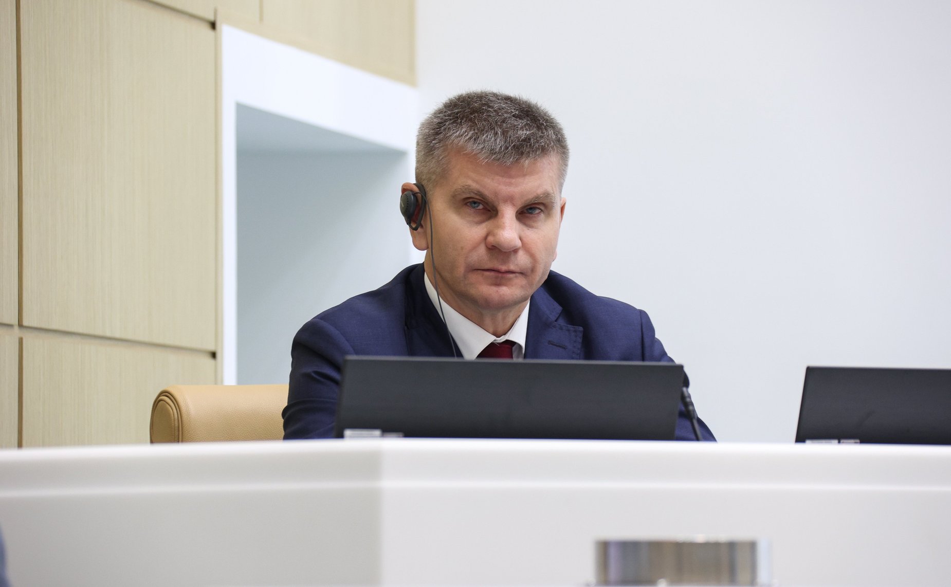 Геннадий Голов