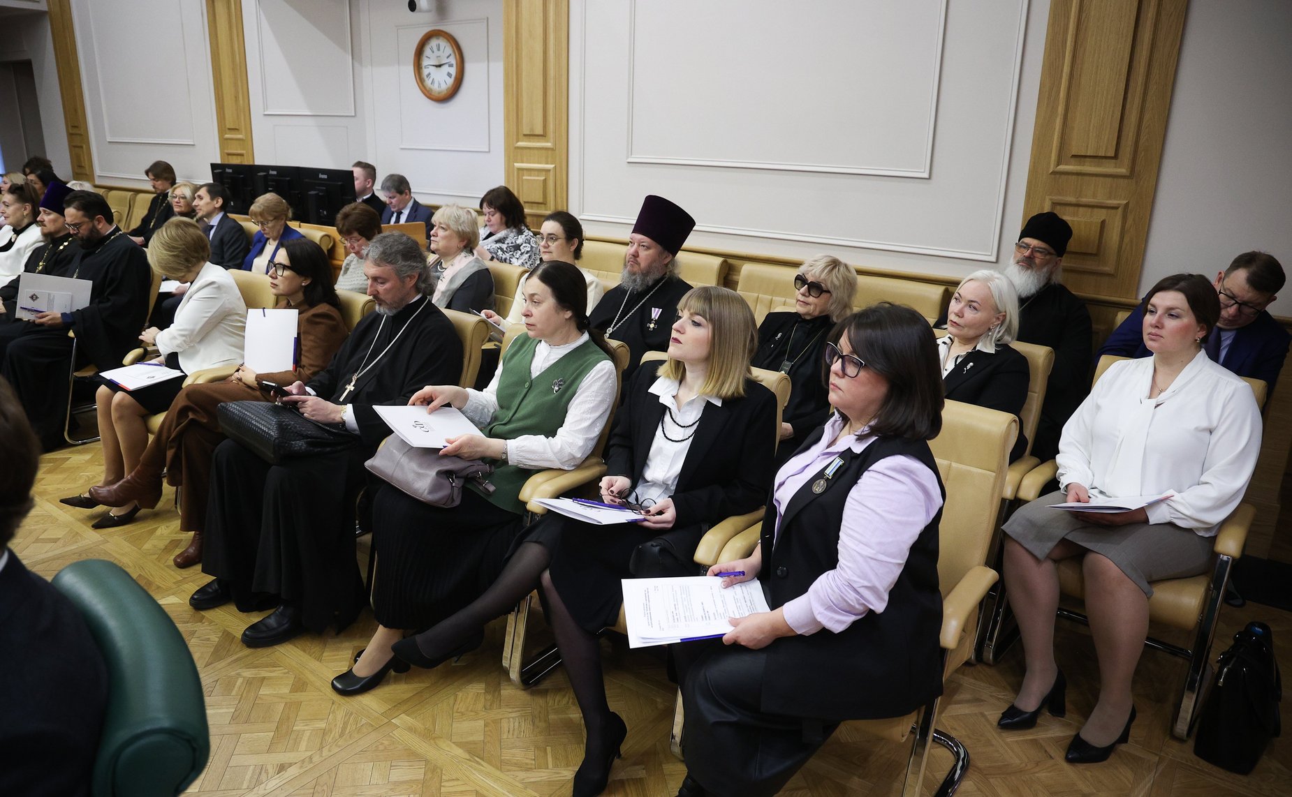 Круглый стол Комитета СФ по науке, образованию и культуре «Воспитание и просвещение как инструменты формирования личности в современном обществе» (в рамках XIV Рождественских парламентских встреч)