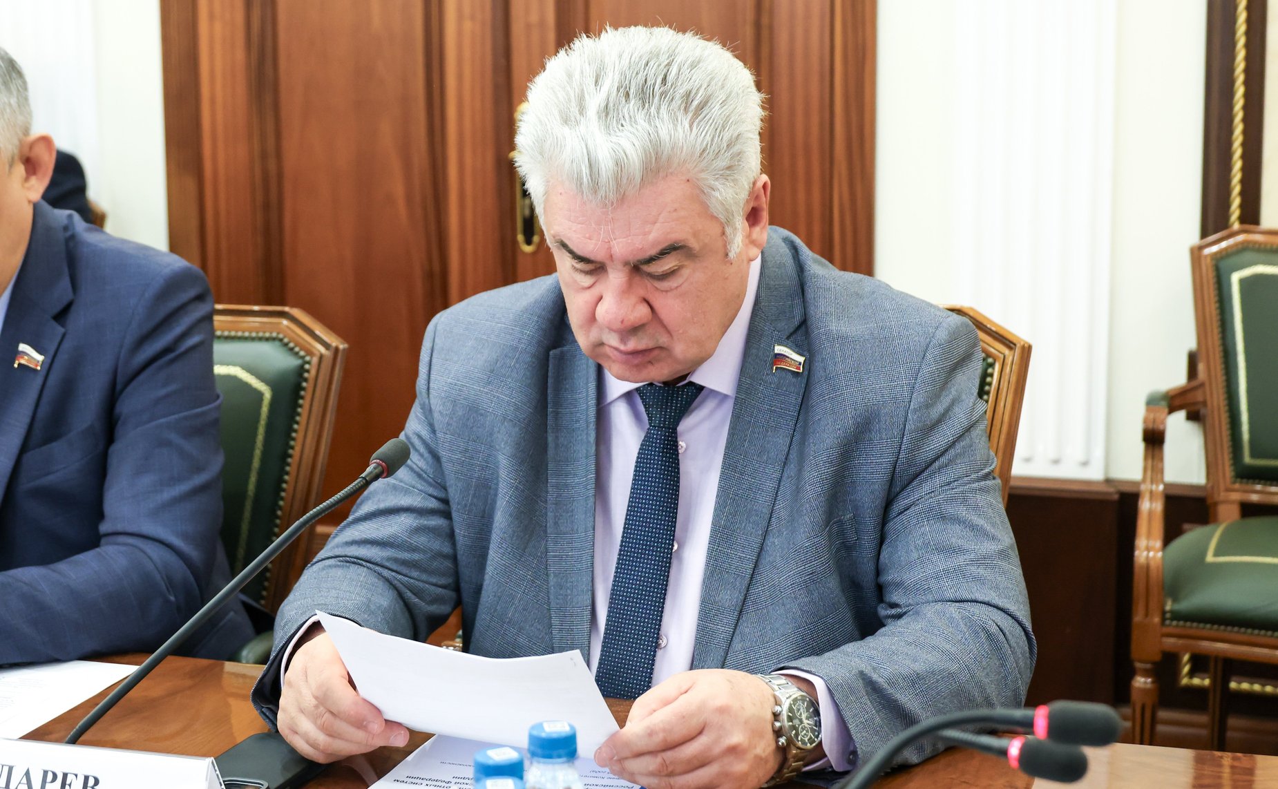 Виктор Бондарев