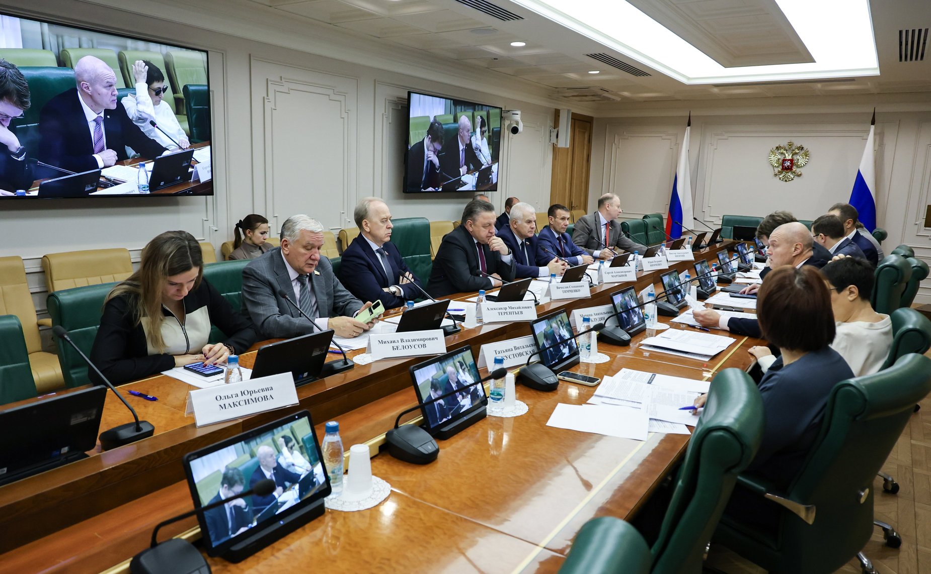 Совещание Комитета СФ по Регламенту и организации парламентской деятельности совместно с Комитетом СФ по обороне и безопасности «О совершенствовании правового регулирования деятельности органов федерального государственного пожарного надзора»