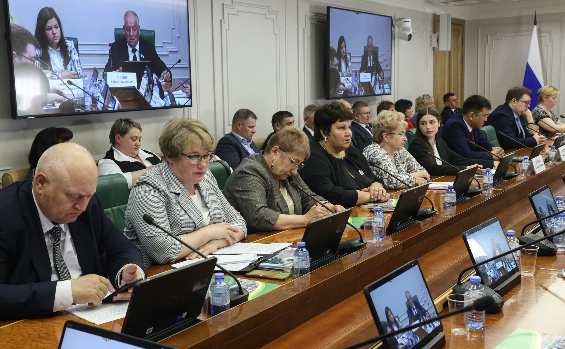 Дискуссионная площадка №1 «Новые подходы к комплексному развитию сельских территорий» (в рамках встречи Председателя СФ с тружениками социальной сферы села)