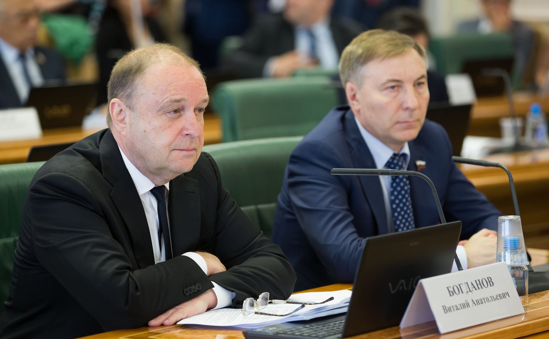 В. Богданов и А. Варфоломеев