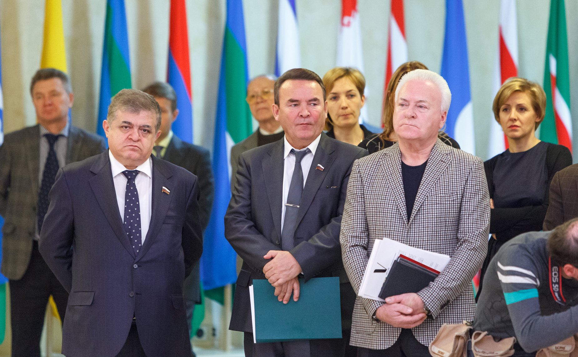 Церемония передачи наград родственникам погибших журналистов