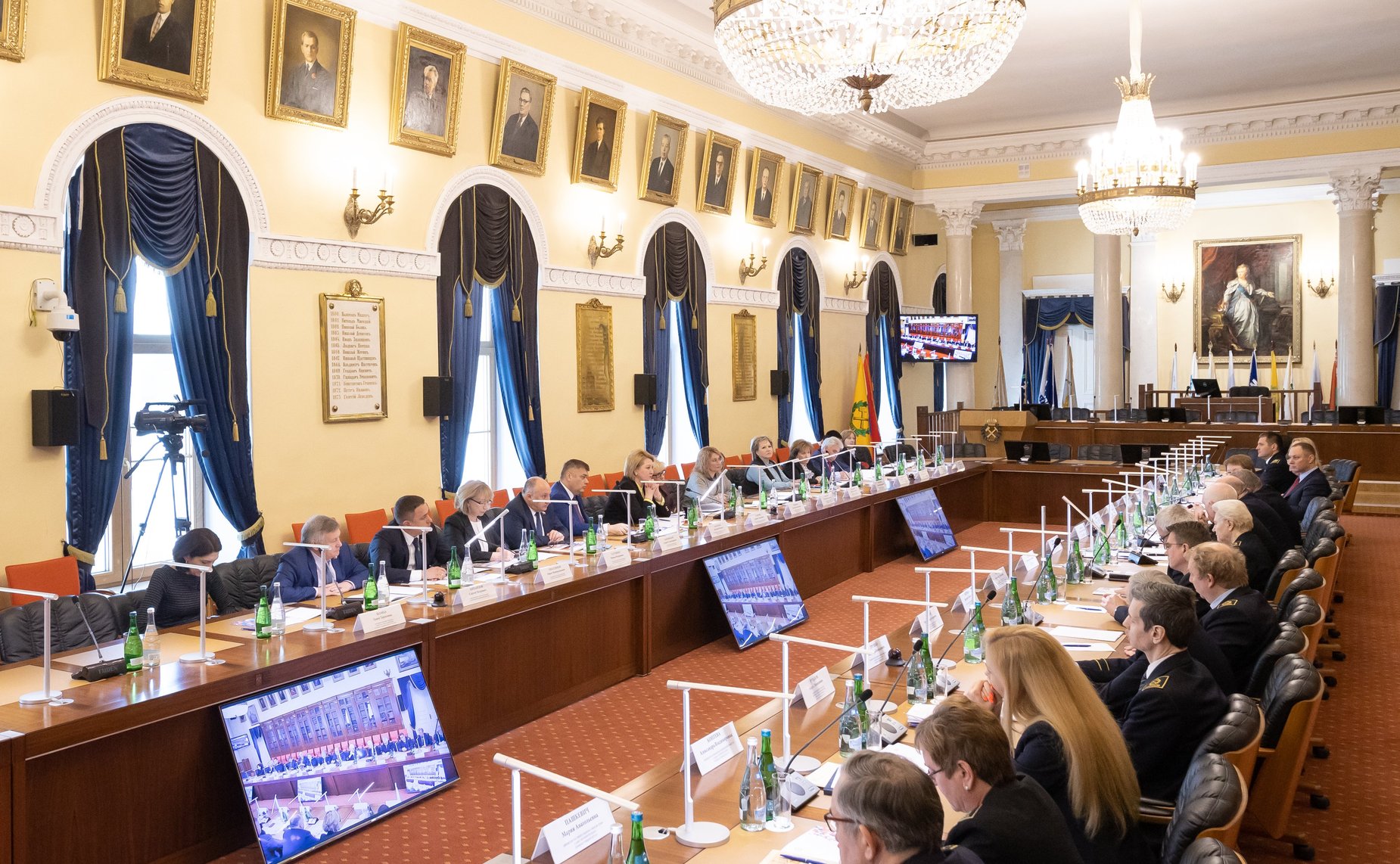 В Санкт-Петербургском Горном университете состоялось выездное заседание Комитета Совета Федерации по науке, образованию и культуре