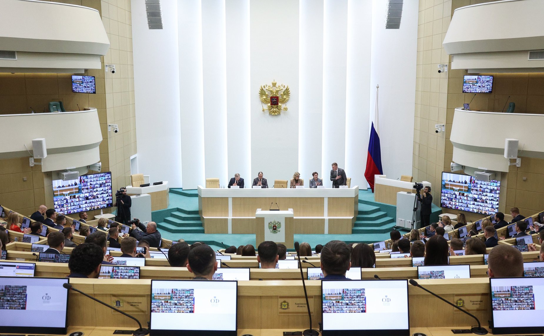 Заседание Палаты молодых законодателей при Совете Федерации