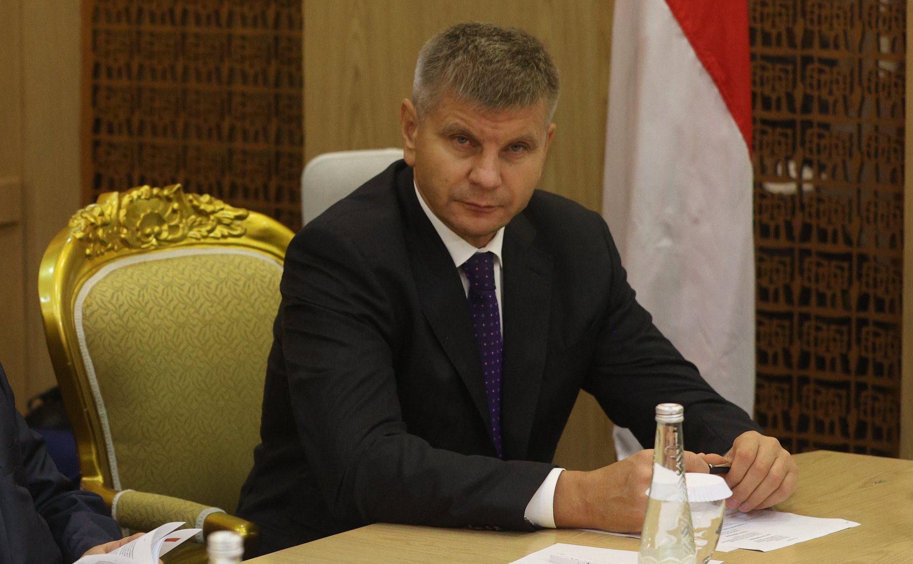 Геннадий Голов