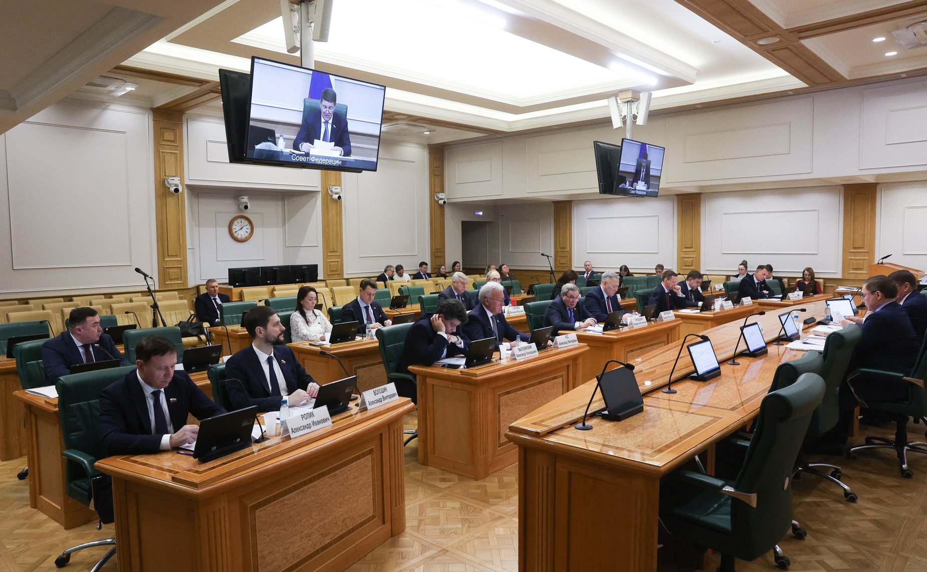 Заседание Комитета Совета Федерации по федеративному устройству, региональной политике, местному самоуправлению и делам Севера