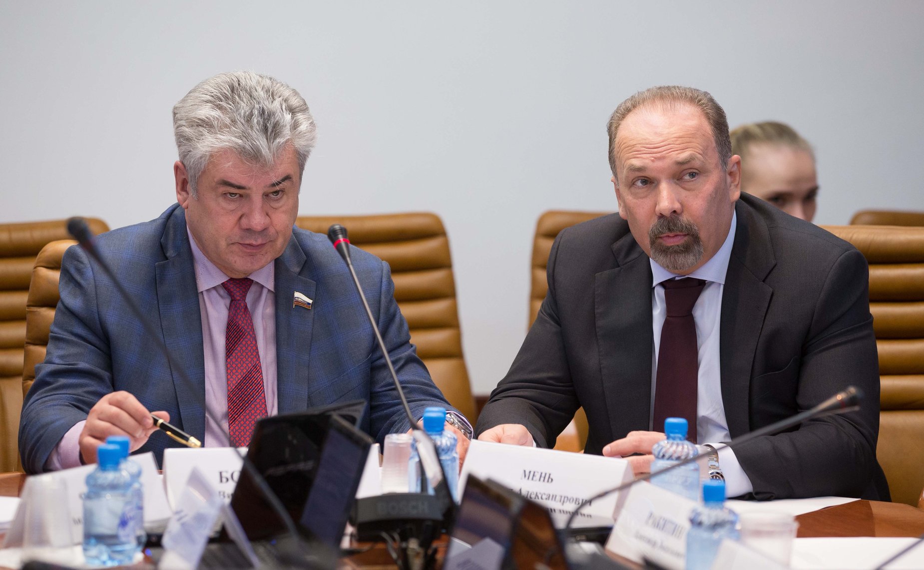 В. Бондарев и М. Мень