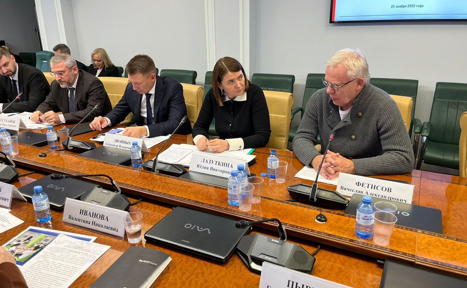 Рабочее совещание о разработке мер по совершенствованию системы детского, в том числе школьного и дошкольного питания