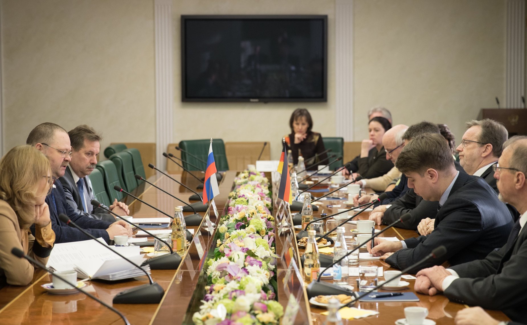 Встреча О. Мельниченко с депутатом Бундестага, членом правления Германо-Российского Форума Бернхардом Кастером