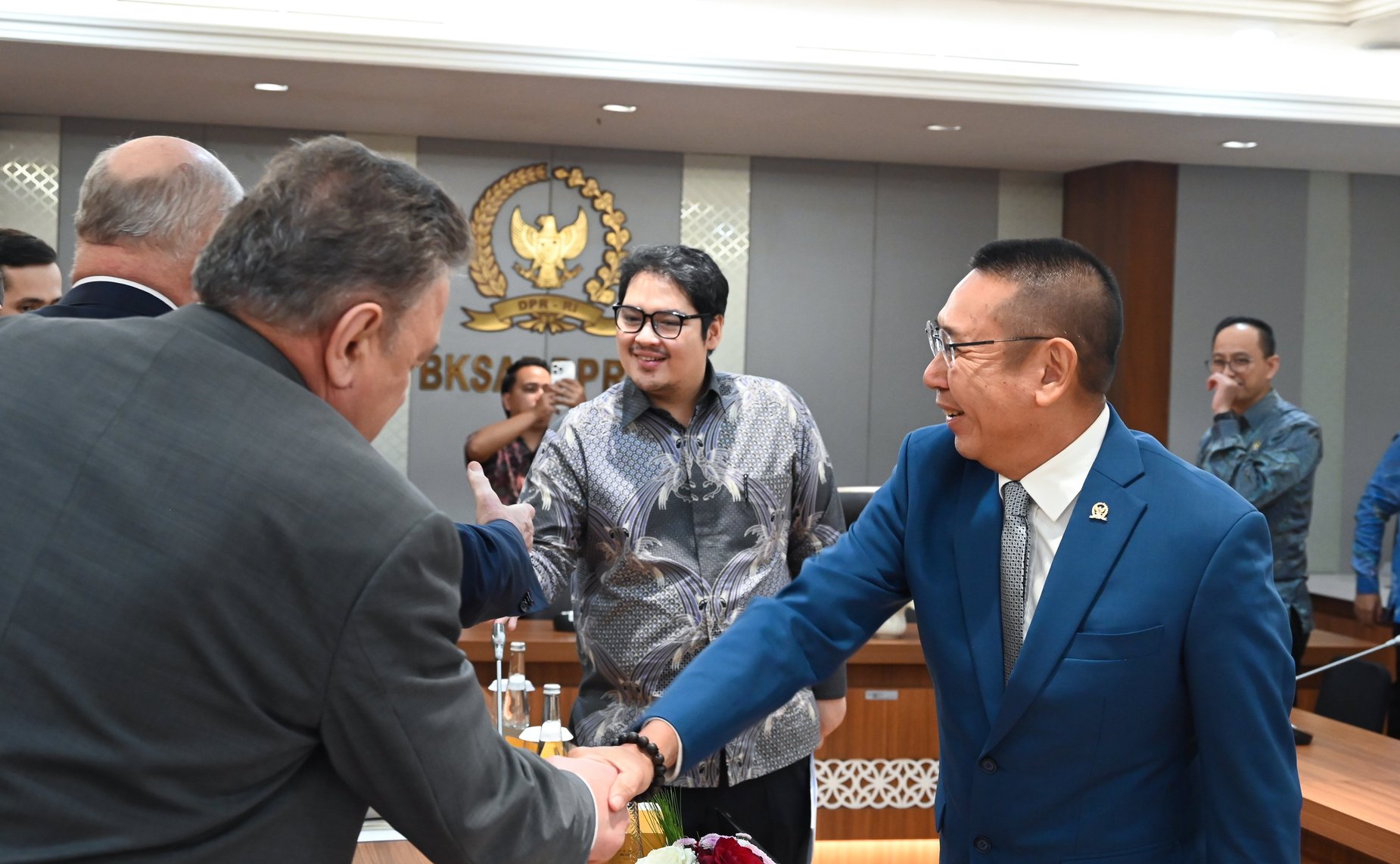 Сенаторы провели переговоры с Равиндрой Аирлангой и председателем Группы дружбы Совета народных представителей Республики Индонезии с нижней палатой российского парламента Вихади Виджаянто