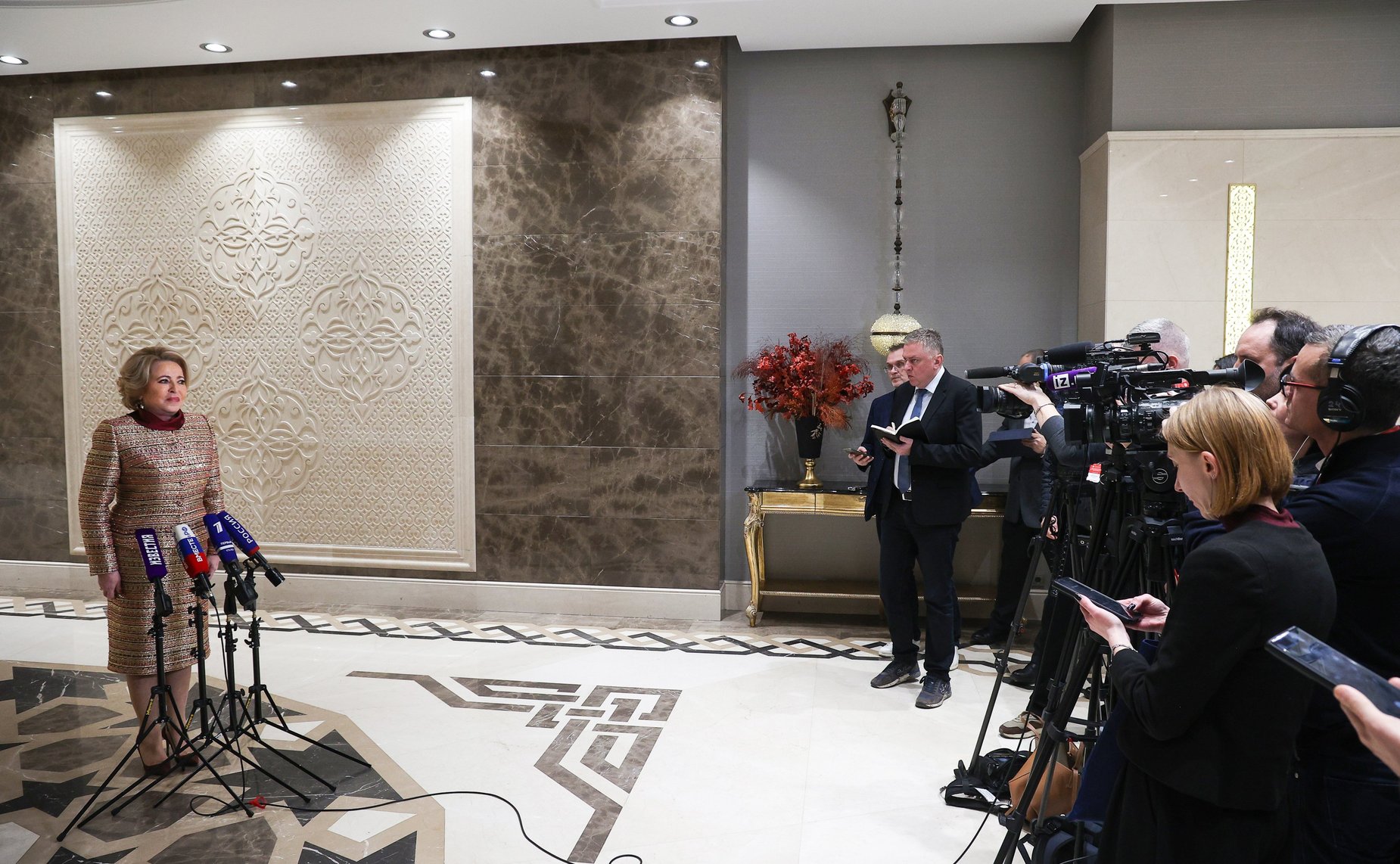 Пресс-подход Председателя Совета Федерации Валентины Матвиенко по итогам встречи с Президентом Турецкой Республики Реджепом Тайипом Эрдоганом