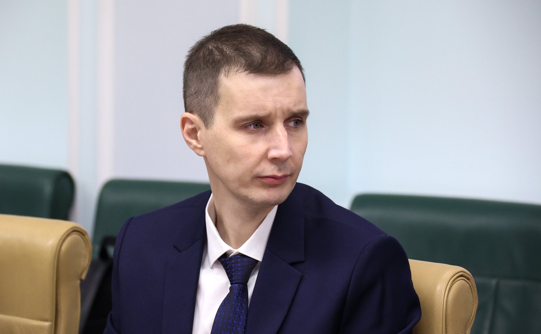 Круглый стол на тему «Актуальные проблемы реализации федерального проекта «Опережающая подготовка и переподготовка квалифицированных кадров по направлению новых материалов и химии»