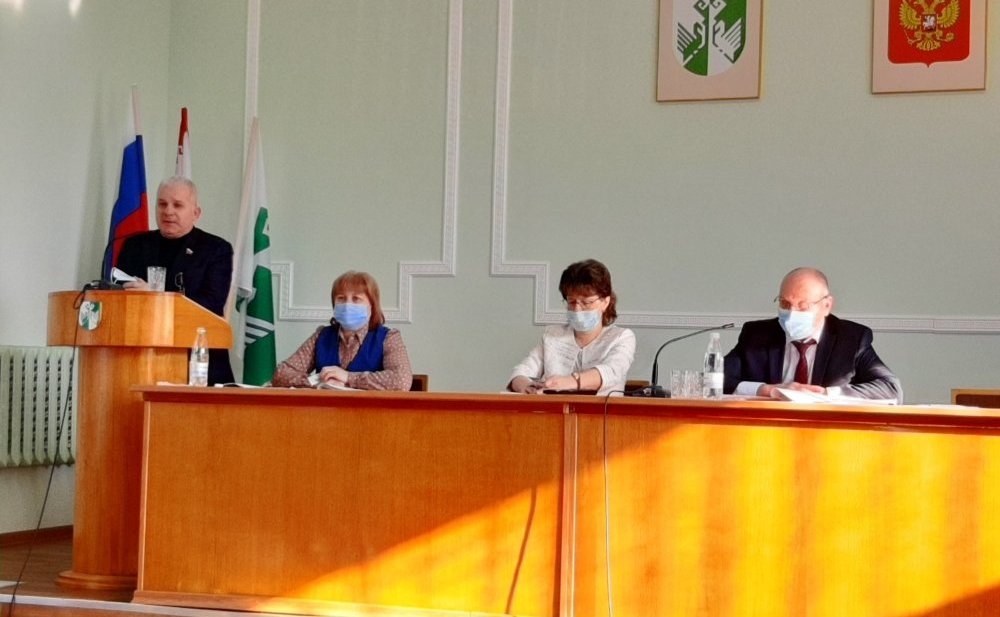 Сергей Мартынов в рамках работы в регионе посетил Сернурский район и принял участие в сессии райсобрания