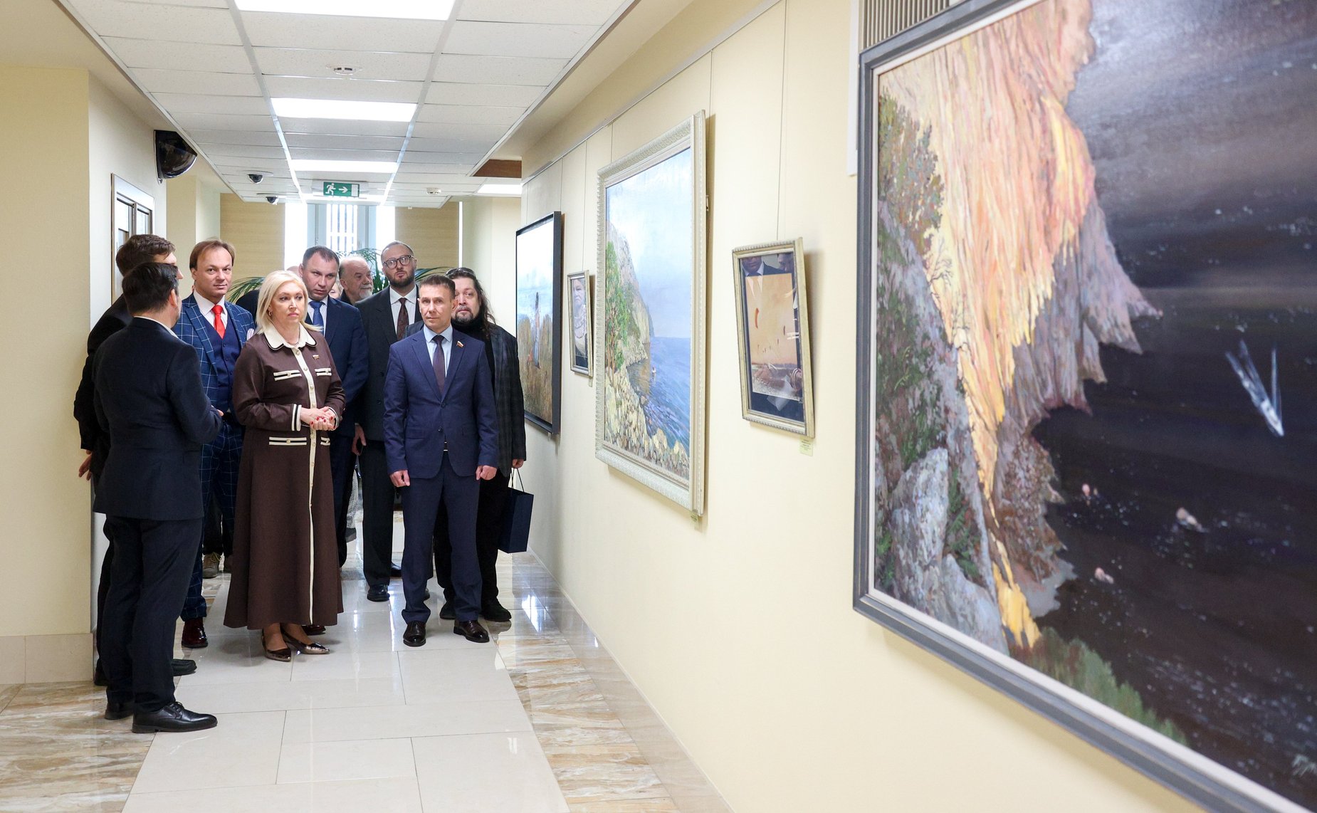 Церемония открытия выставки живописи А. Буртасенкова «Под Русским небом Крыма»