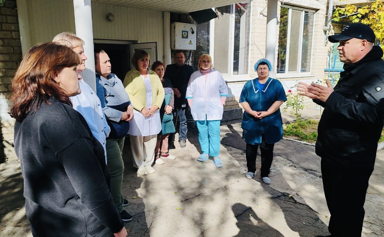 Игорь Кастюкевич привез обогреватели и увлажнители воздуха в Новокиевский детский дом и Гериатрический пансионат Чаплынки