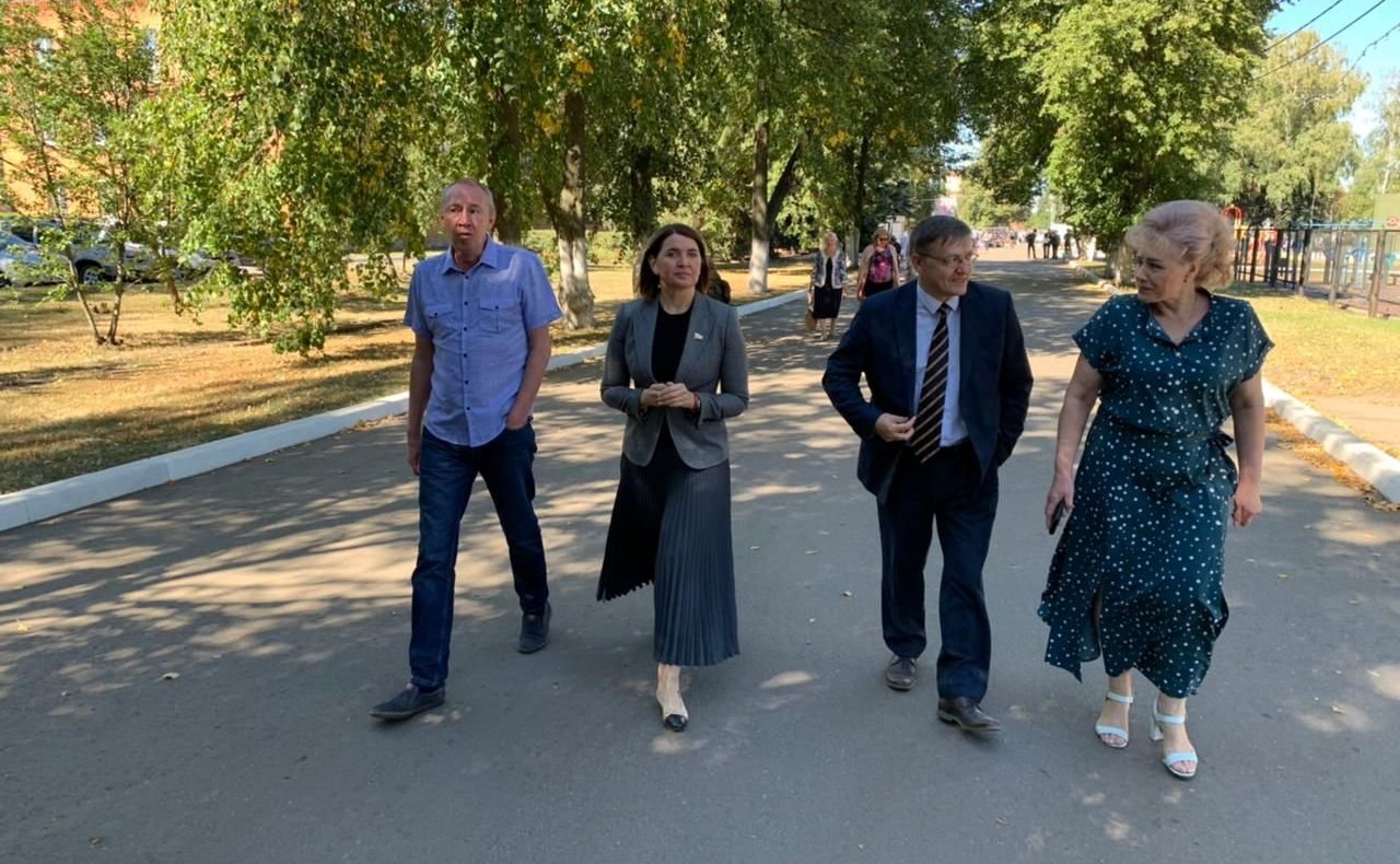 Юлия Лазуткина оказала помощь в увековечивании памяти журналиста Юрия Федоровича Самарина