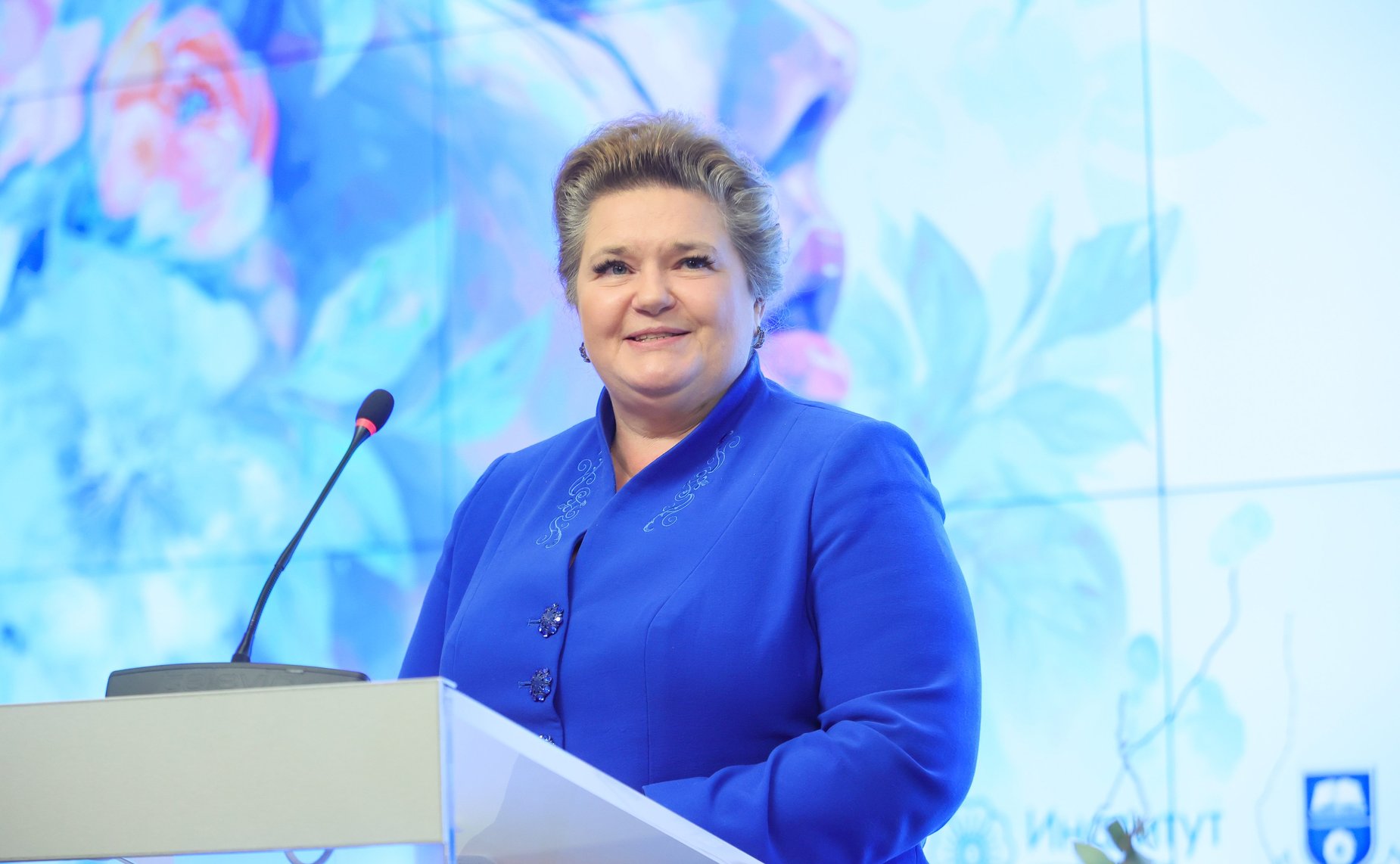 XI заседание Дискуссионного клуба им. В.Г. Змазовой: «Красота в женских руках!»