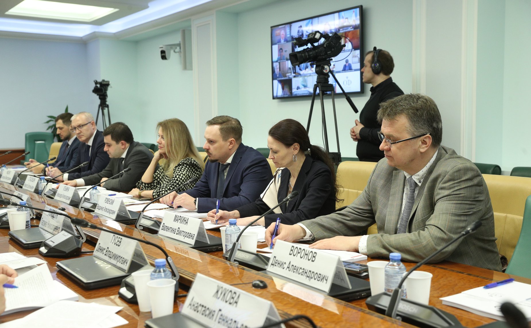 Парламентские слушания Комитета СФ по федеративному устройству, региональной политике, МСУ и делам Севера