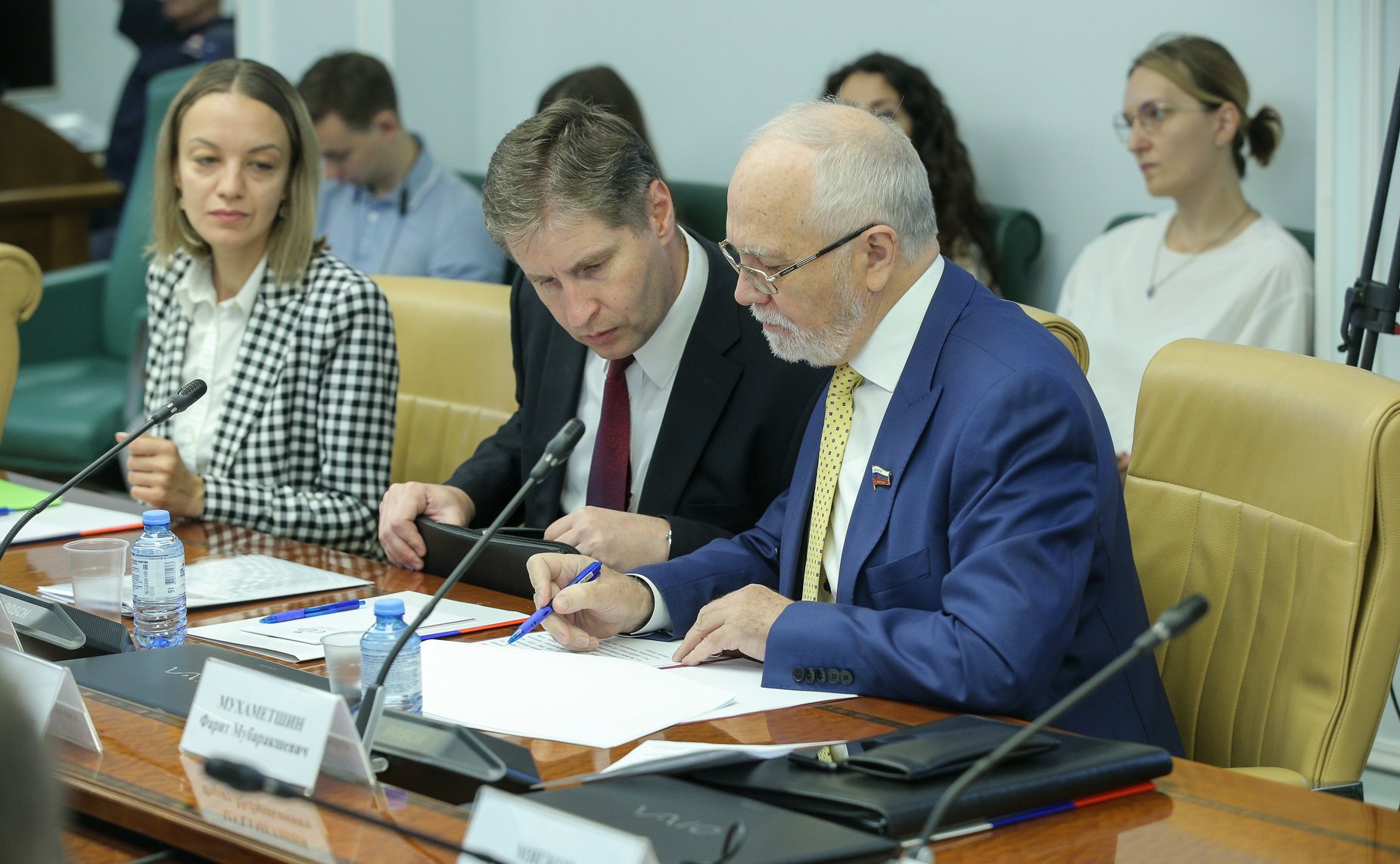 Круглый стол на тему «Эхо трагедии Хиросимы и Нагасаки: правда и ложь вокруг очередной годовщины атомных бомбардировок США японских городов»