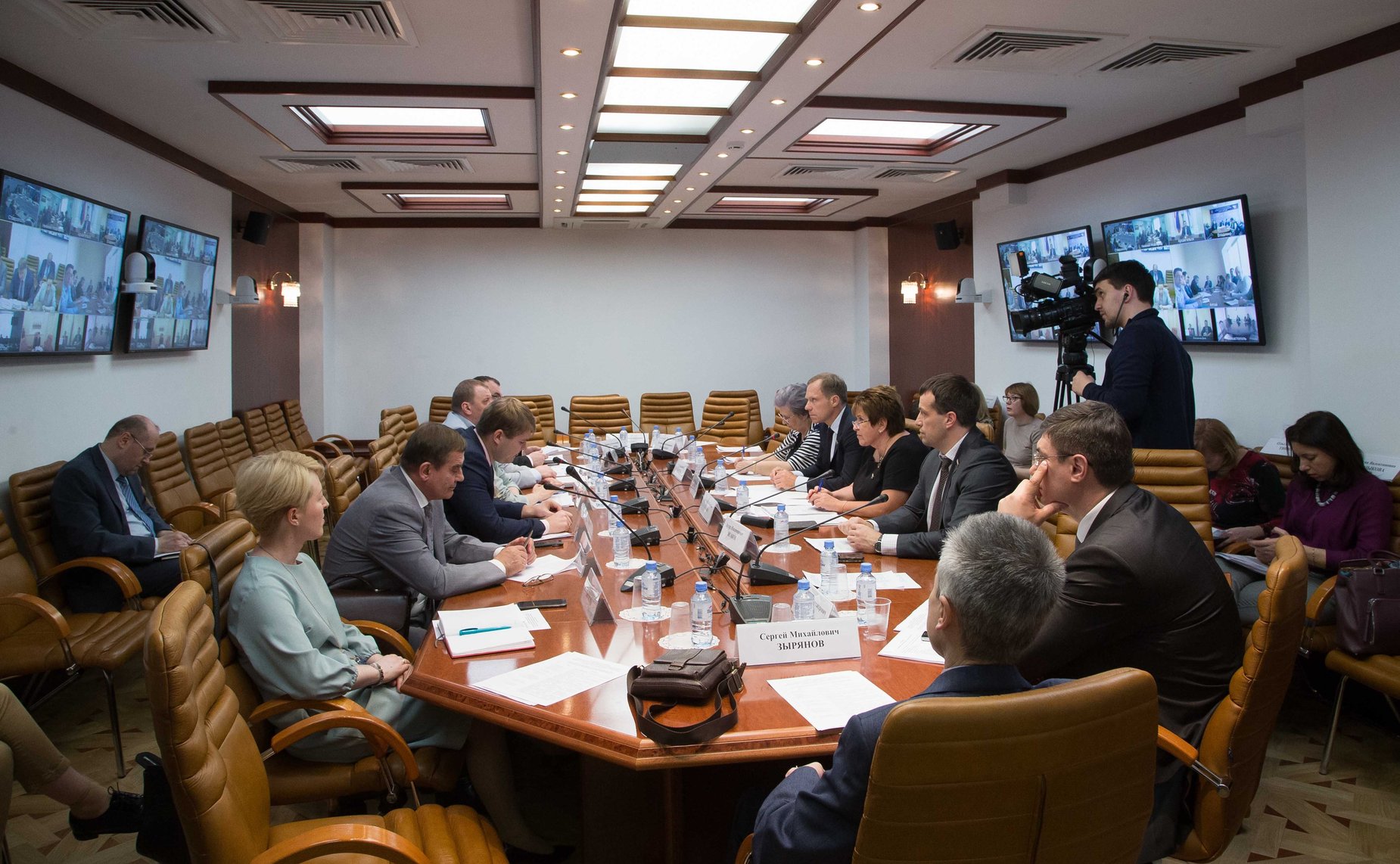 Видеоконференция по подготовке к рассмотрению в СФ проекта федеральных законов о государственном контроле (надзоре) и муниципальном контроле в РФ