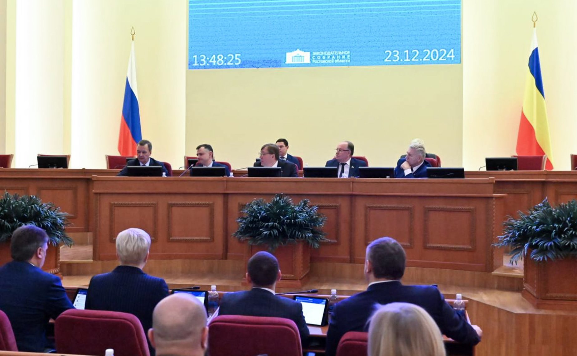 Первый заместитель Председателя Совета Федерации Андрей Яцкин принял участие в заседании законодательного собрания Ростовской области