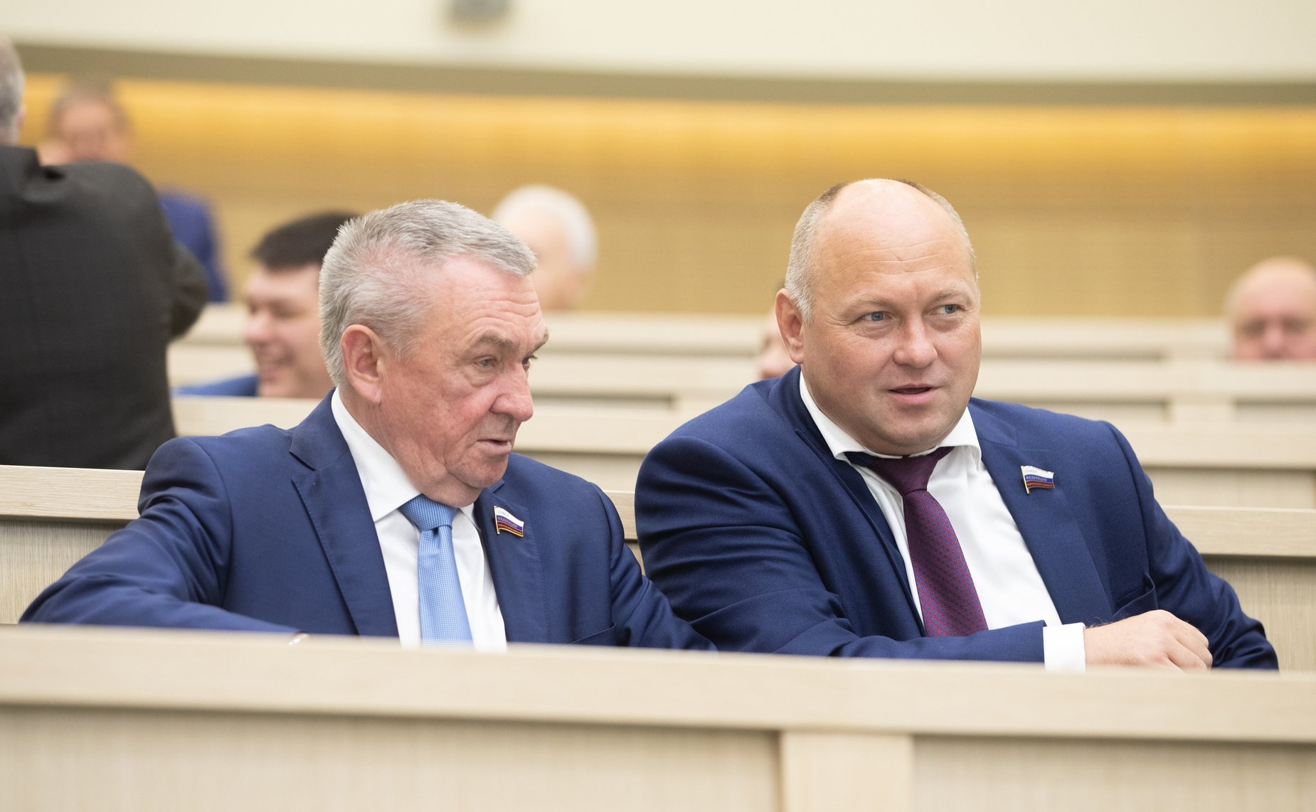 В. Бекетов и А. Кондратенко