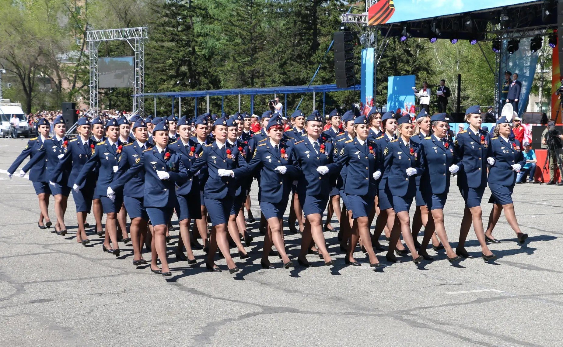 Александр Жуков принял участие в торжественных мероприятиях, посвящённых Дню Победы
