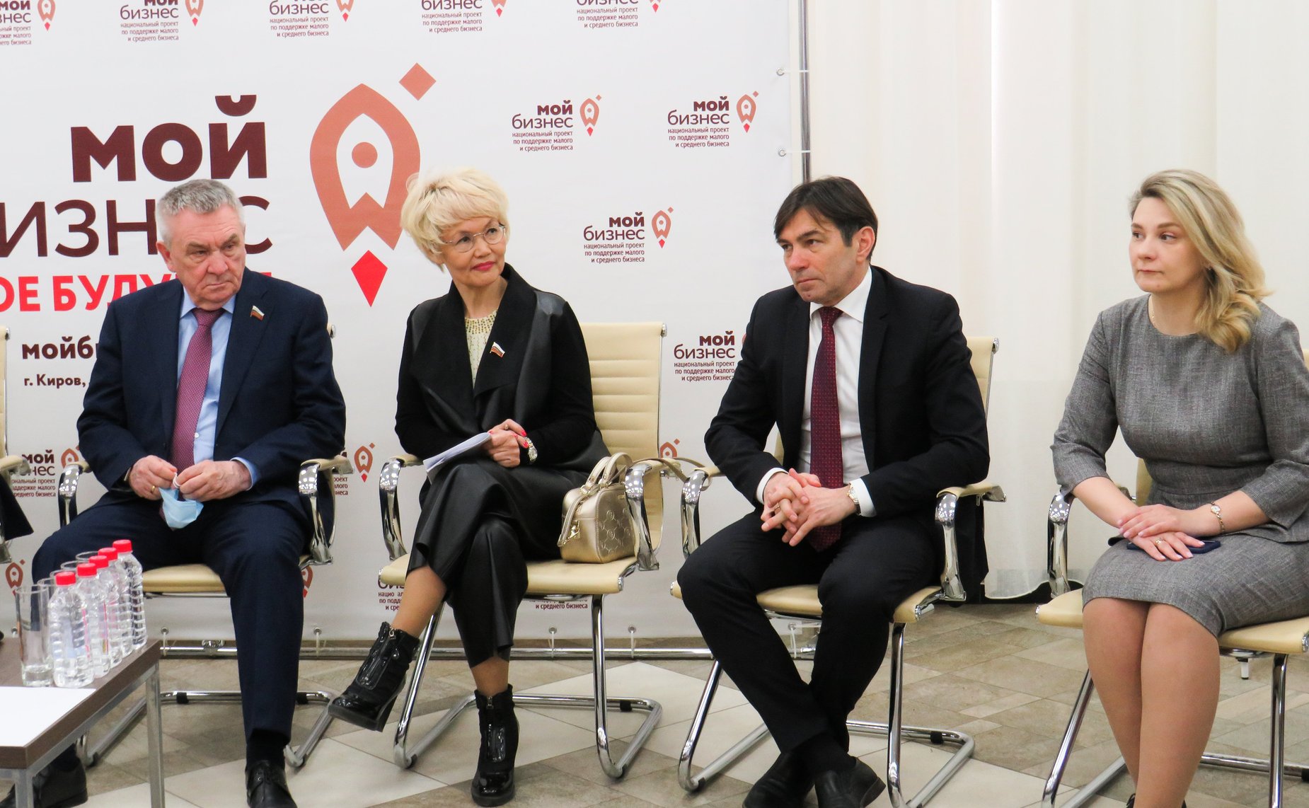 Сенаторы РФ провели «круглый стол», посвященный мерам поддержки субъектов малого и среднего предпринимательства в условиях распространения коронавирусной инфекции