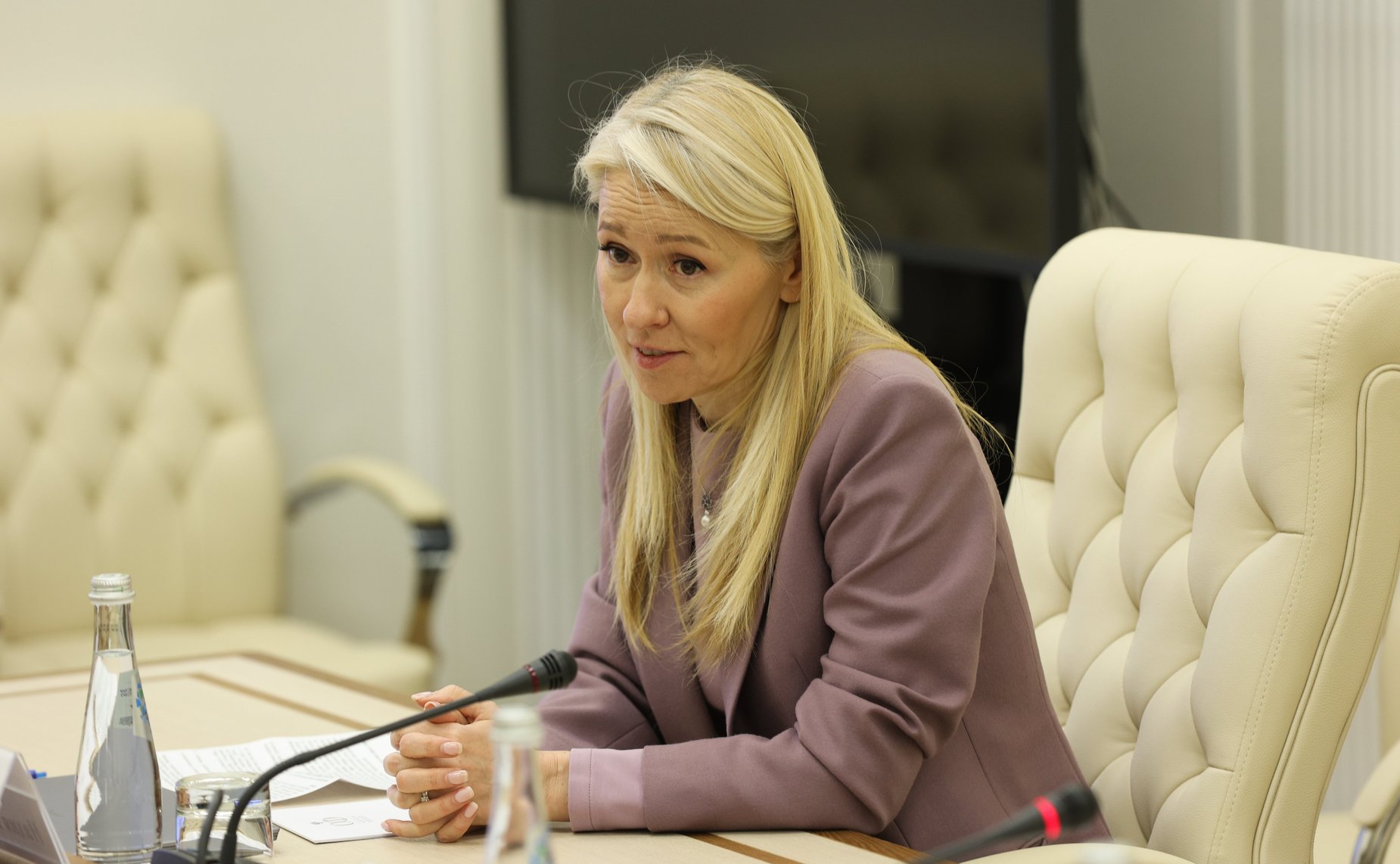 Встреча заместителя Председателя СФ Галины Кареловой с выпускницами программы «Мама-предприниматель»