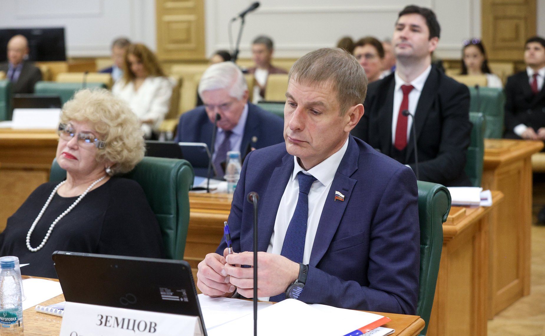 Олег Земцов