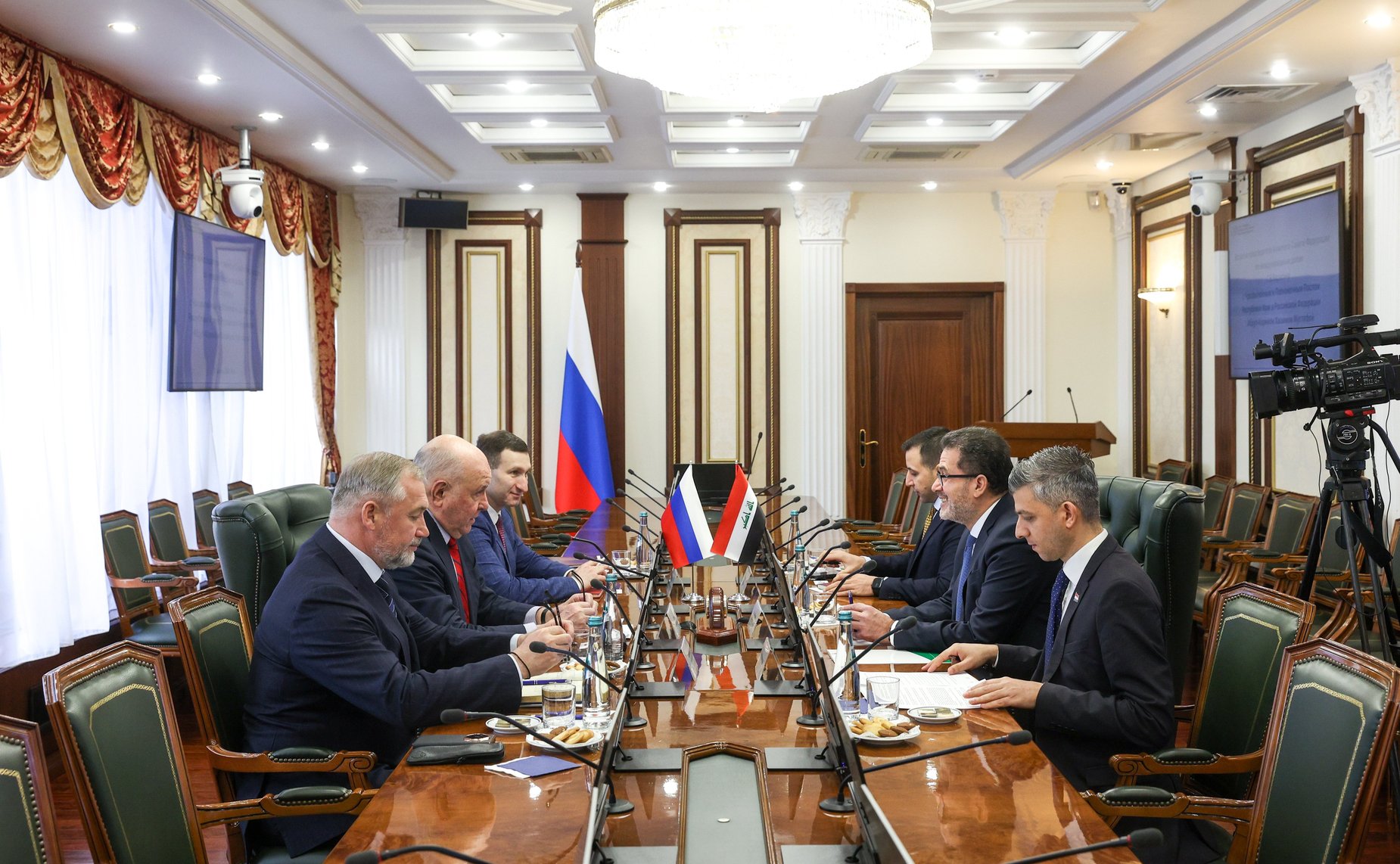 Григорий Карасин принял Чрезвычайного и Полномочного Посла Республики Ирак в Российской Федерации Абдул-Карима Хашима Мустафу