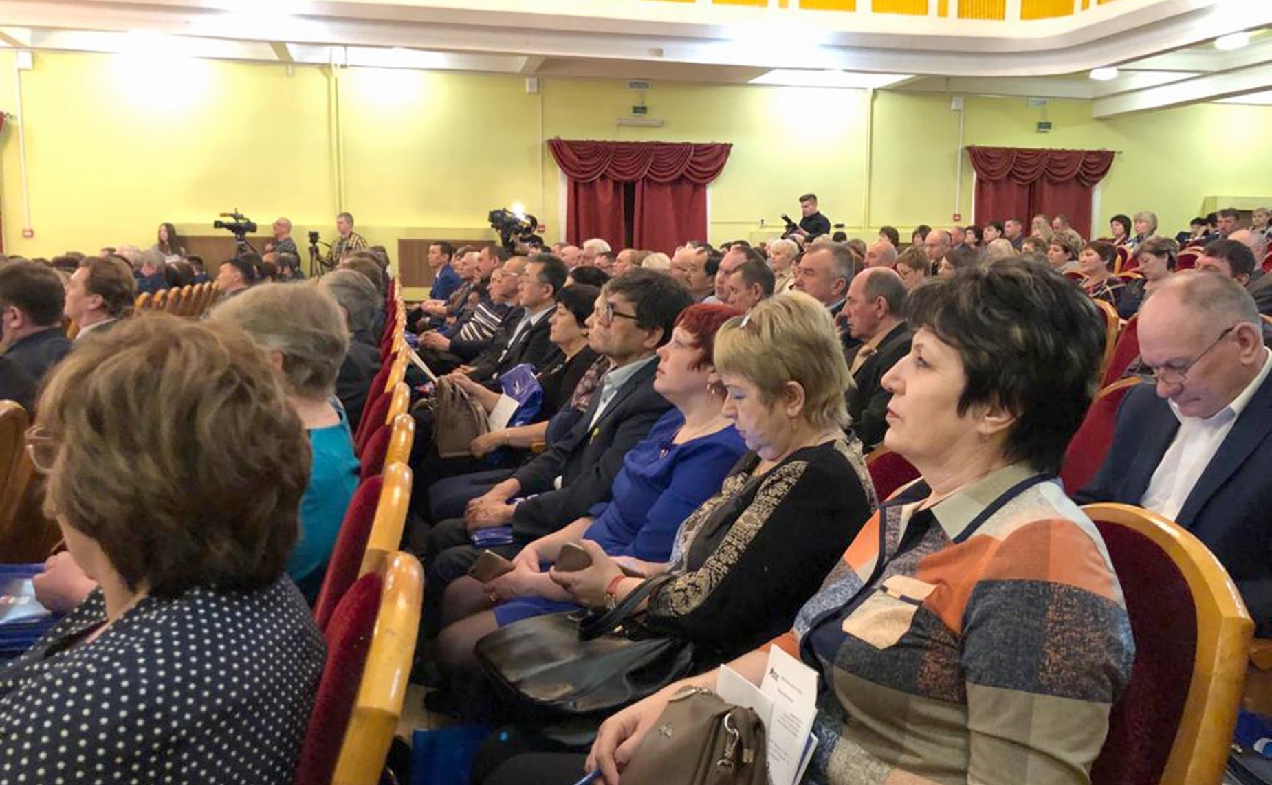 Межрегиональная дискуссионная площадка «Открытый диалог» Всероссийского Совета местного самоуправления в Абакане