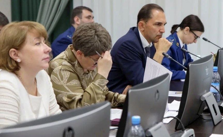 Андрей Хапочкин принял участие в работе Думы Сахалинской области