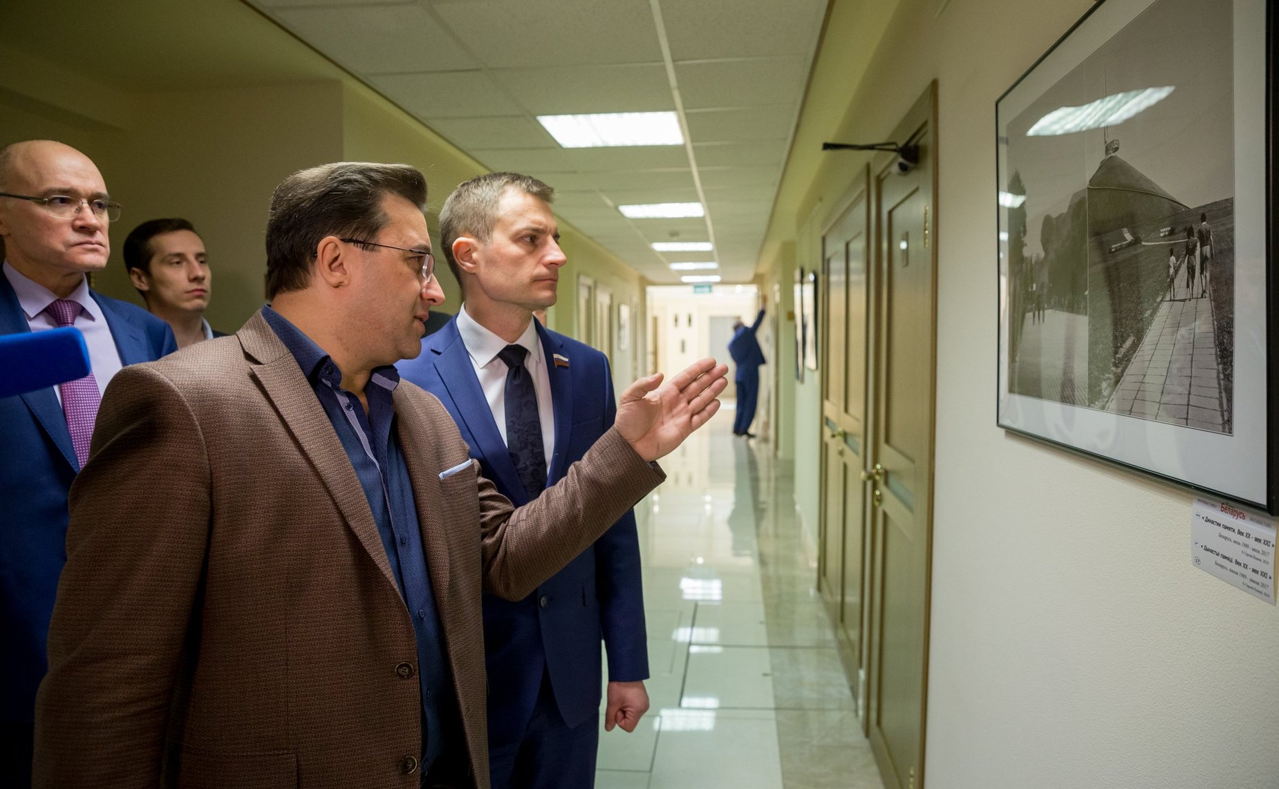 Открытие в Совете Федерации выставки С. Плахова «Планета Беларусь»