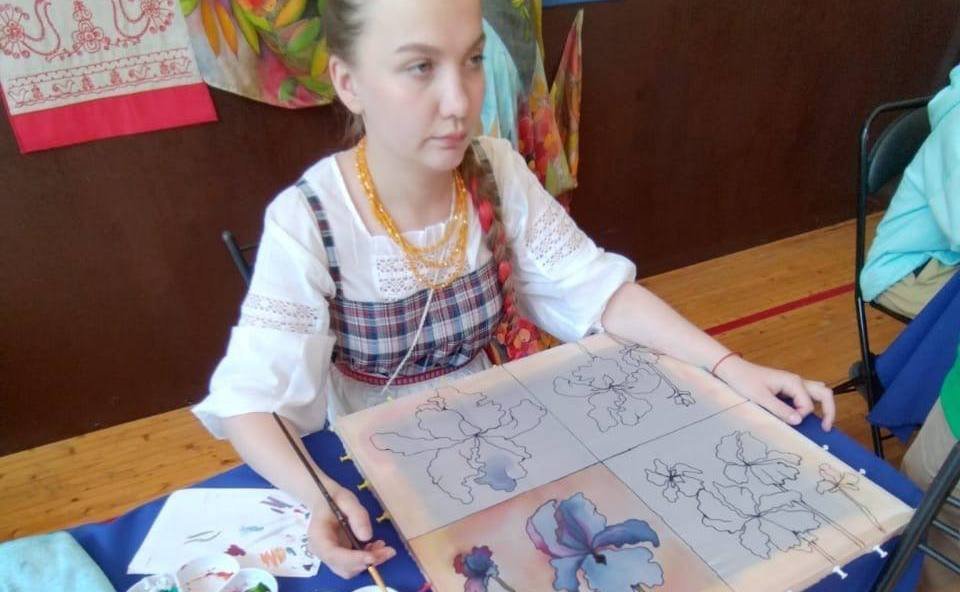 Юрий Воробьев принял участие в заключительном этапе Всероссийского детского фестиваля «Наследники традиций», который проходит на Вологодчине