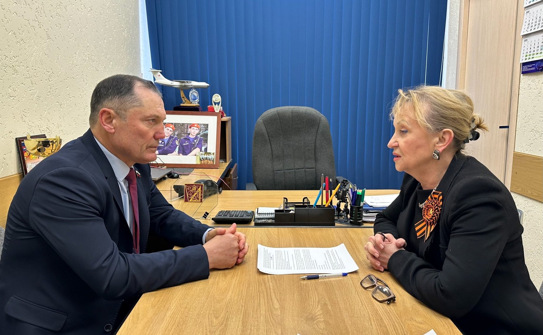 Игорь Мурог принял участие в открытии мемориальной экспозиции в честь Героев СВО – выпускников школы № 47 города Рязани