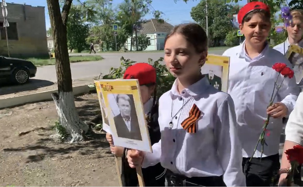 В Херсонской области акции «Бессмертный полк» и «Мой герой» состоятся в онлайн-формате и в виде школьных линеек