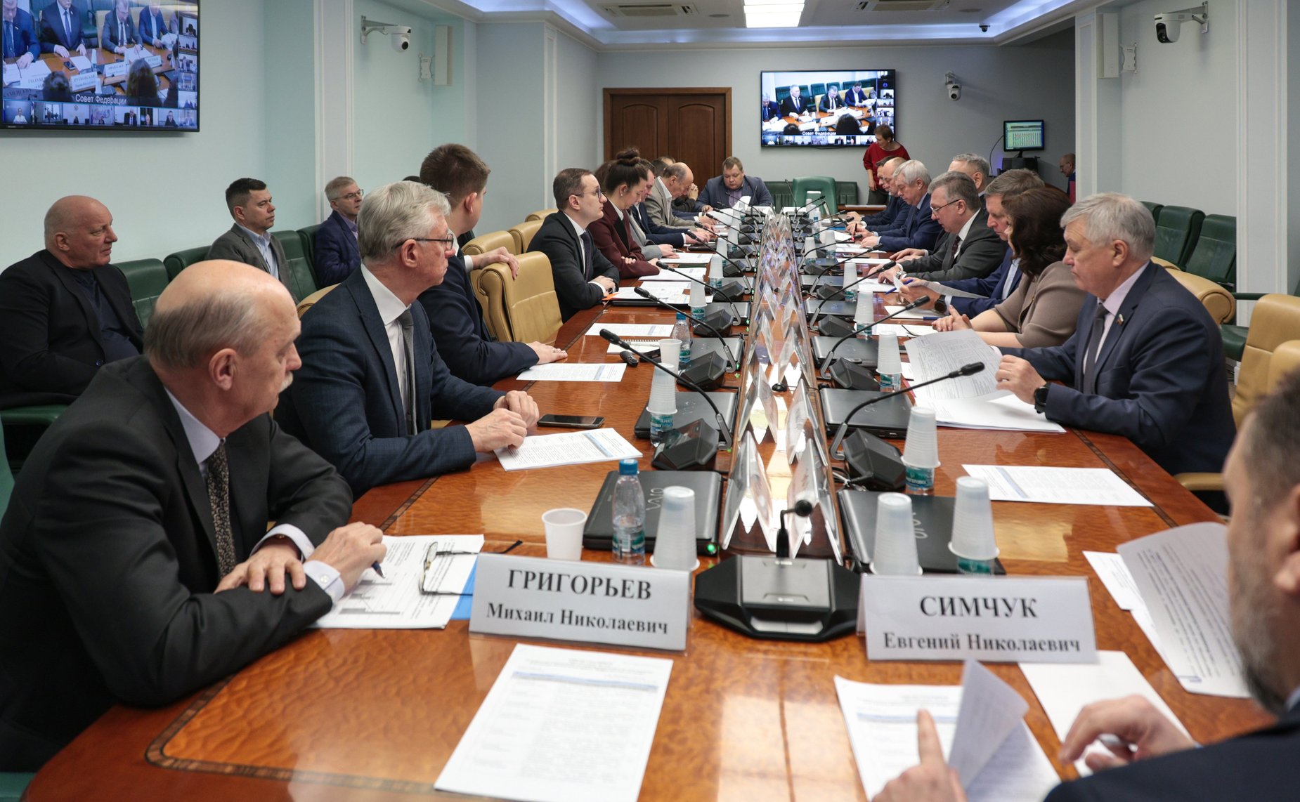 Круглый стол Комитета Совета Федерации по экономической политике «О приведении в нормативное состояние региональной и местной дорожной сети в рамках национального проекта «Инфраструктура для жизни»»