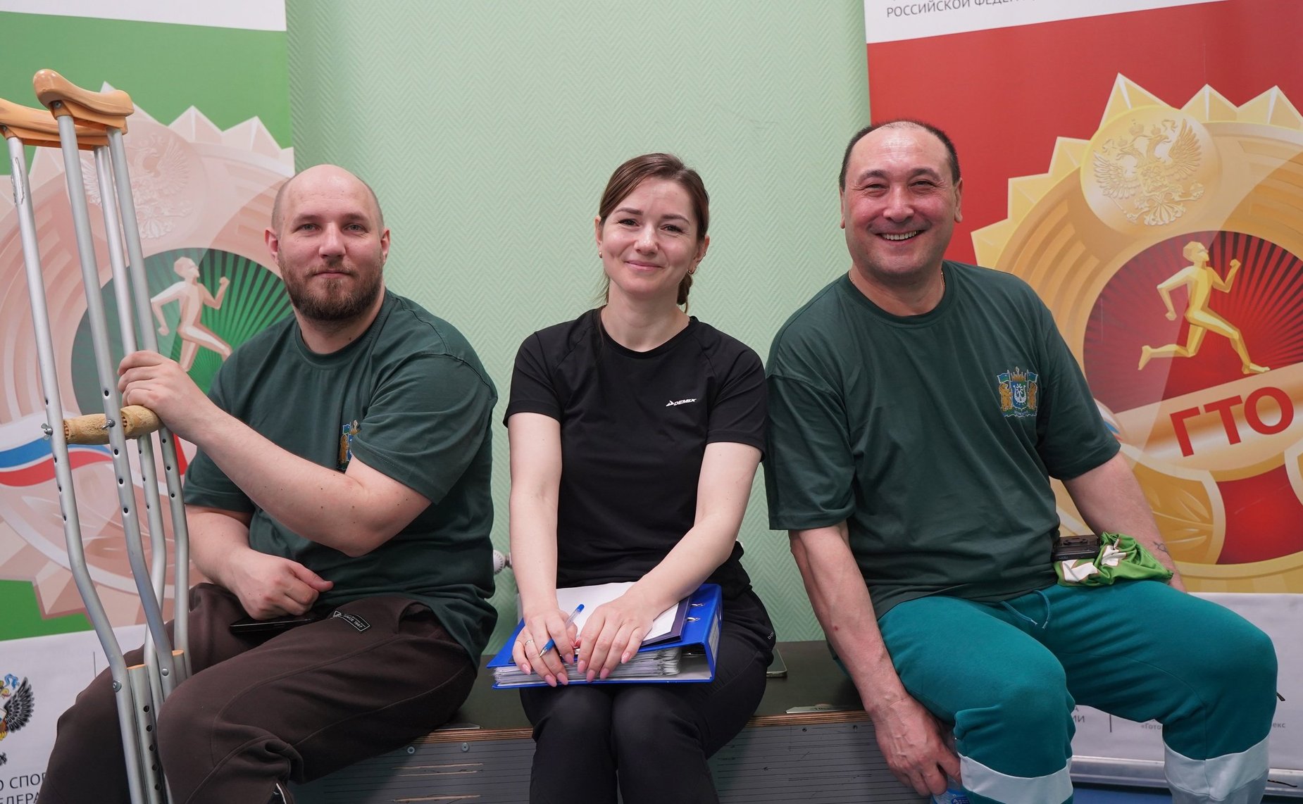 Эдуард Исаков поздравил участников II этапа комплексного физкультурного мероприятия среди ветеранов СВО «Герои нашего времени» со сдачей нормативов ГТО