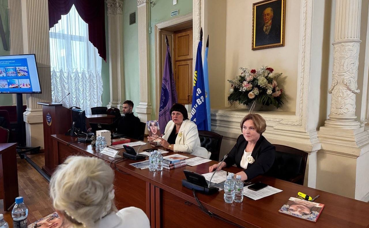 Елена Афанасьева приняла участие в торжественной встрече женщин, занимающихся дипломатической и международной деятельностью