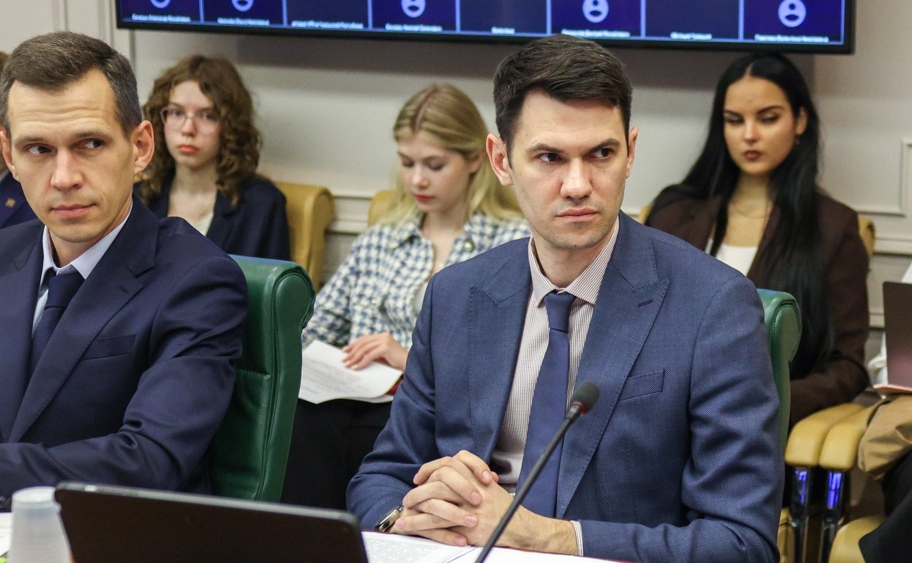 Круглый стол Комитета СФ по конституционному законодательству и государственного строительства «Ответственность за воспрепятствование профессиональной деятельности адвоката как гарантия реализации принципа состязательности и равноправия сторон»