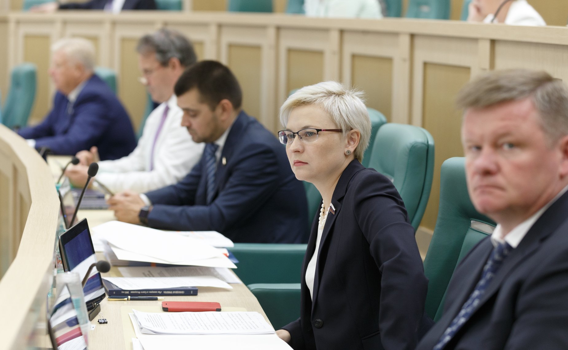 Идет обсуждение вопросов